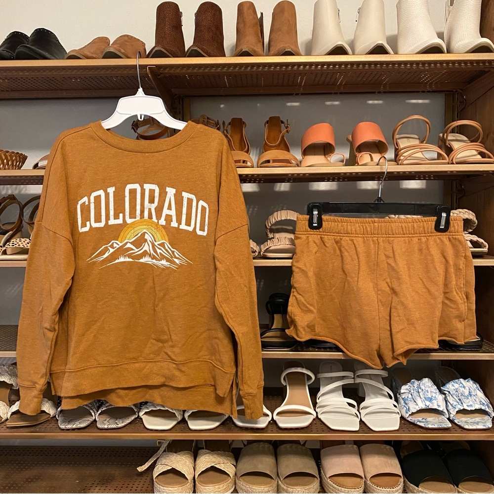 Colsie Camel Sweatshirt & Shorts Set